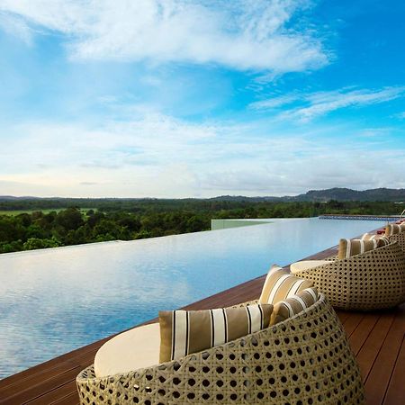 Wyndham Panbil Batam Hotell Exteriör bild
