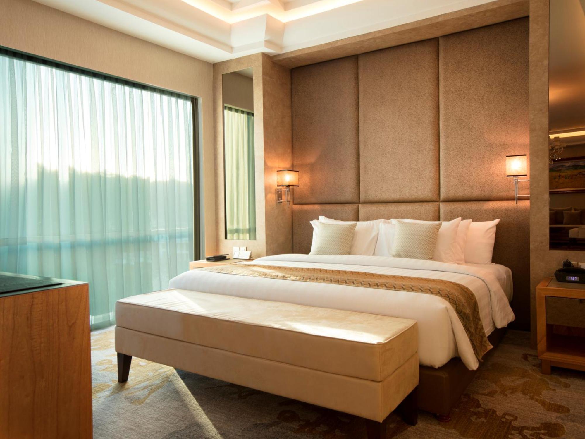 Wyndham Panbil Batam Hotell Exteriör bild