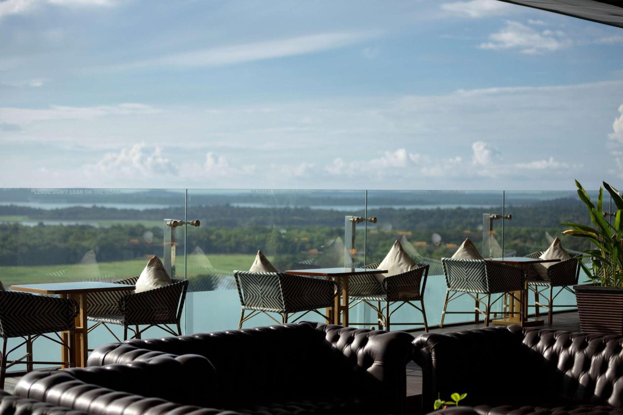 Wyndham Panbil Batam Hotell Exteriör bild