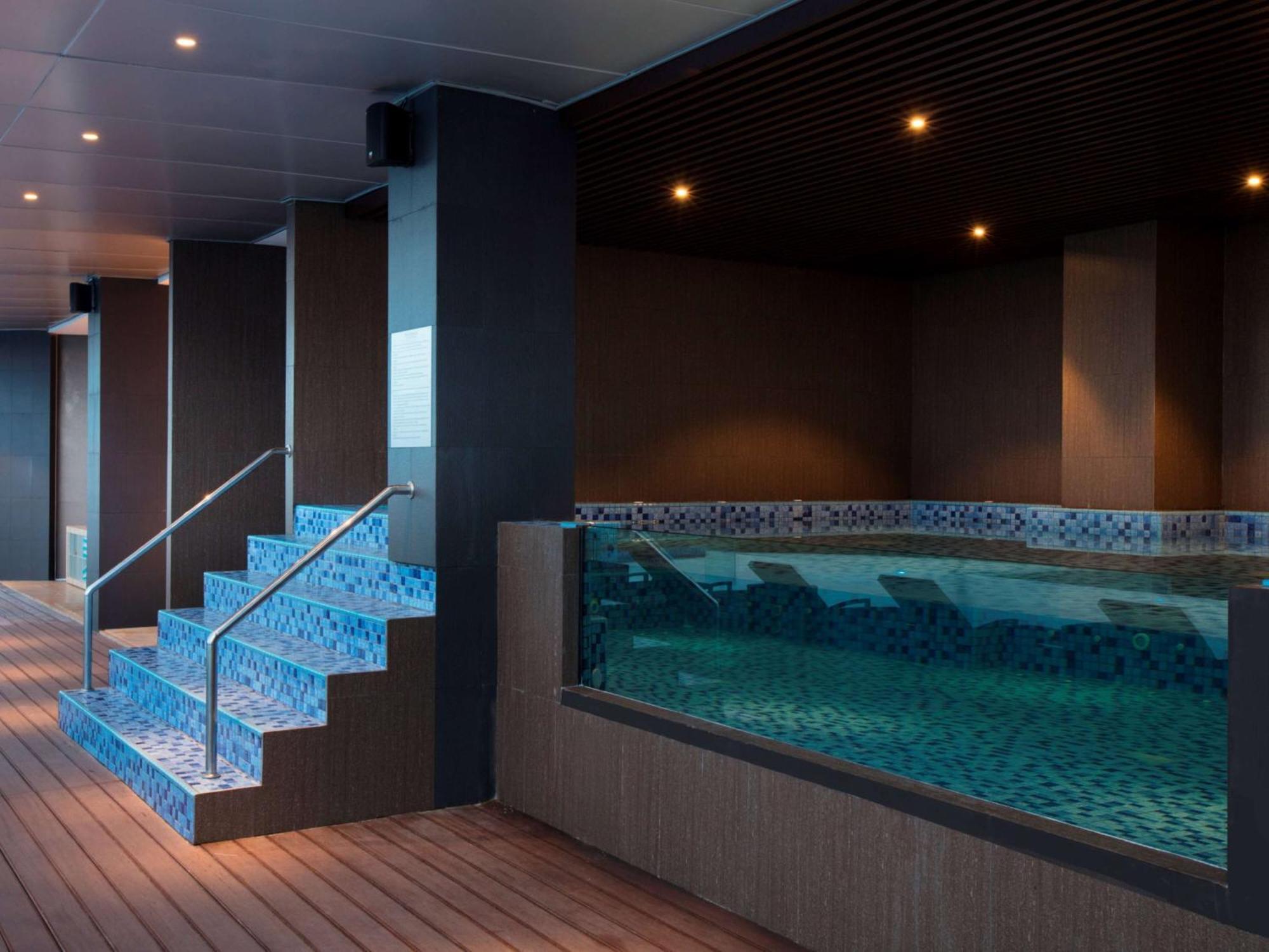 Wyndham Panbil Batam Hotell Exteriör bild
